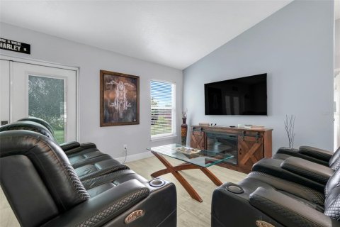 House in Groveland, Florida 3 bedrooms, 122.82 sq.m. № 1817467 - photo 14