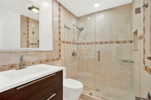 Condo in Pembroke Pines, Florida, 3 bedrooms  № 1991977 - photo 7