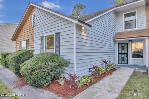 House in Jacksonville, Florida 3 bedrooms, 129.32 sq.m. № 853407 - photo 1