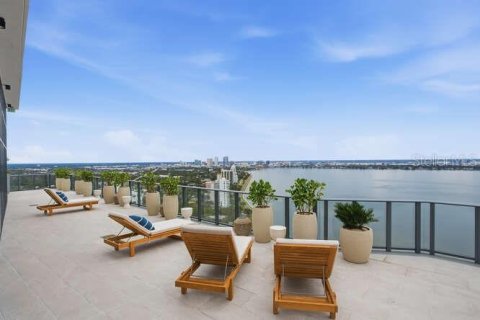 Condo in Tampa, Florida, 2 bedrooms  № 2379808 - photo 28