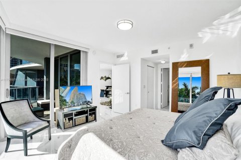 Condominio en venta en Miami, Florida, 3 dormitorios, 173.26 m2 № 1937132 - foto 27