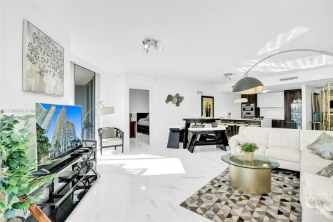 Condominio en venta en Miami, Florida, 3 dormitorios, 173.26 m2 № 1937132 - foto 23