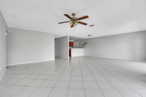 Villa ou maison à vendre à Orlando, Floride: 3 chambres, 138.8 m2 № 2142079 - photo 7