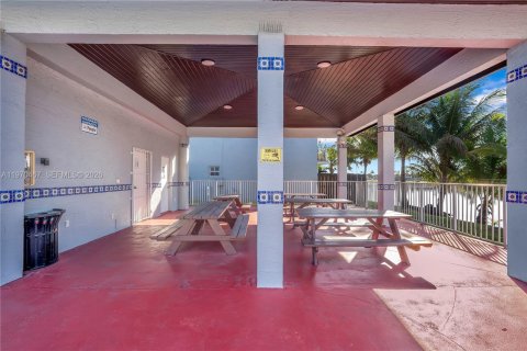 Copropriété à vendre à Hialeah, Floride: 2 chambres, 94.76 m2 № 2031261 - photo 16