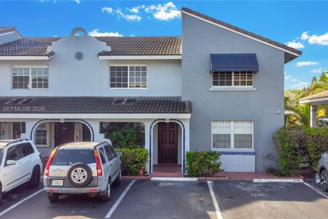 Condo à Hialeah, Floride, 2 chambres  № 2031261