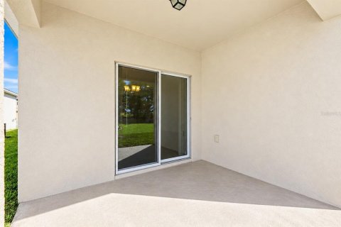 Villa ou maison à vendre à Winter Haven, Floride: 4 chambres, 171.96 m2 № 2429335 - photo 25