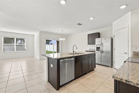 Villa ou maison à vendre à Winter Haven, Floride: 4 chambres, 171.96 m2 № 2429335 - photo 5