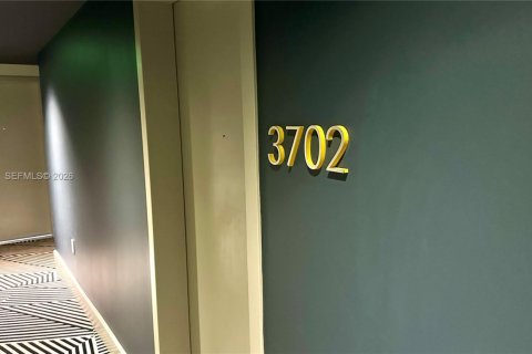 Copropriété à louer à Miami, Floride: 1 chambre, 56.58 m2 № 2001084 - photo 3