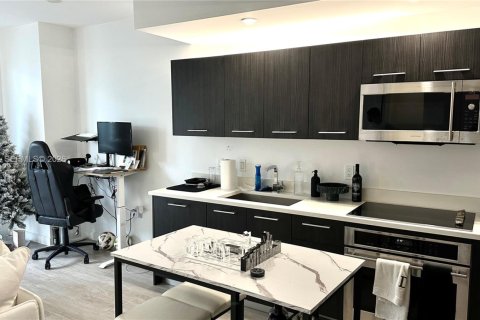 Copropriété à louer à Miami, Floride: 1 chambre, 56.58 m2 № 2001084 - photo 4