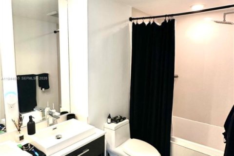 Copropriété à louer à Miami, Floride: 1 chambre, 56.58 m2 № 2001084 - photo 11