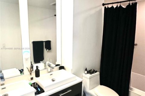 Copropriété à louer à Miami, Floride: 1 chambre, 56.58 m2 № 2001084 - photo 12