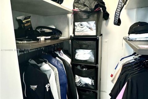 Copropriété à louer à Miami, Floride: 1 chambre, 56.58 m2 № 2001084 - photo 10