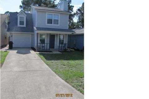 Casa en alquiler en Valparaiso, Florida, 3 dormitorios, 112.23 m2 № 590028 - foto 1
