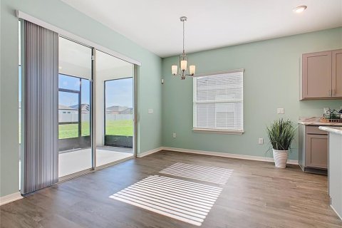 House in Haines City, Florida 4 bedrooms, 188.78 sq.m. № 1886840 - photo 6