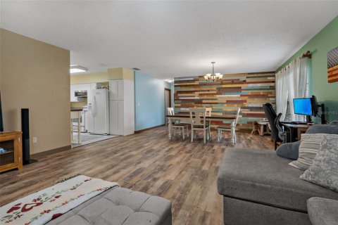 Casa en venta en Plant City, Florida, 2 dormitorios, 114.64 m2 № 1914608 - foto 9