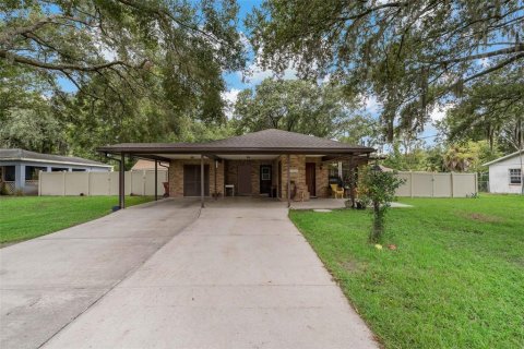 Casa en venta en Plant City, Florida, 2 dormitorios, 114.64 m2 № 1914608 - foto 1