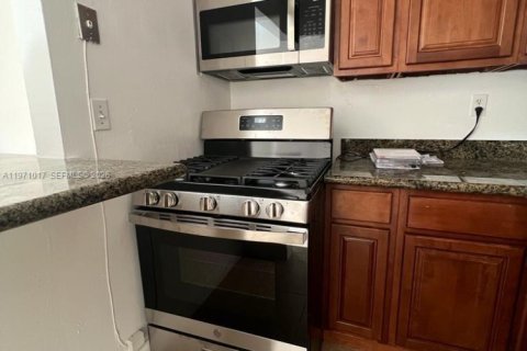 Снять в аренду квартиру в Хайалиа, Флорида 1 спальня, 54.16м2, № 2038736 - фото 3