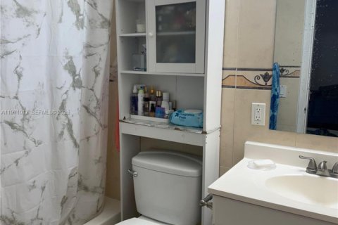 Снять в аренду квартиру в Хайалиа, Флорида 1 спальня, 54.16м2, № 2038736 - фото 8