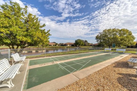 House in Bradenton, Florida 2 bedrooms, 96.99 sq.m. № 1835481 - photo 28