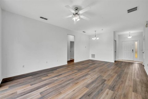 Villa ou maison à louer à Winter Garden, Floride: 3 chambres, 127.46 m2 № 2167407 - photo 11