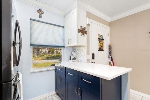 Casa en venta en Clearwater, Florida, 2 dormitorios, 82.31 m2 № 1778614 - foto 5