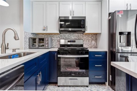 Casa en venta en Clearwater, Florida, 2 dormitorios, 82.31 m2 № 1778614 - foto 4