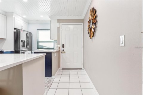 Casa en venta en Clearwater, Florida, 2 dormitorios, 82.31 m2 № 1778614 - foto 3
