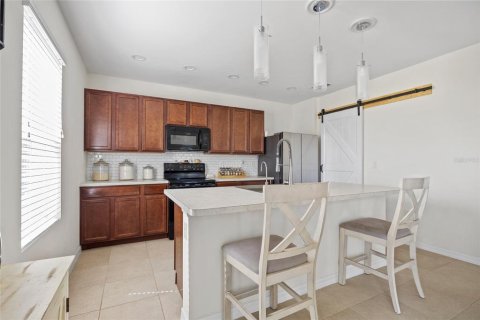 House in Lehigh Acres, Florida 4 bedrooms, 229.47 sq.m. № 1679778 - photo 15