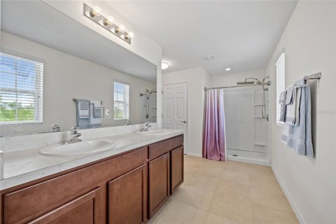 House in Lehigh Acres, Florida 4 bedrooms, 229.47 sq.m. № 1679778 - photo 18