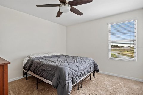 House in Lehigh Acres, Florida 4 bedrooms, 229.47 sq.m. № 1679778 - photo 23