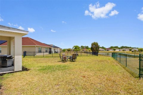 House in Lehigh Acres, Florida 4 bedrooms, 229.47 sq.m. № 1679778 - photo 26