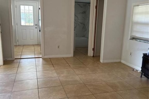 Villa ou maison à louer à Belleview, Floride: 2 chambres, 78.6 m2 № 2111259 - photo 2