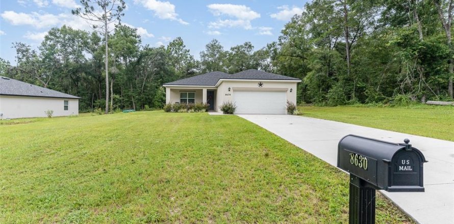 House in Citrus Springs, Florida 3 bedrooms, 156.63 sq.m. № 1838480