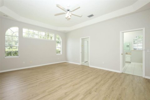 Villa ou maison à vendre à Oviedo, Floride: 4 chambres, 238.67 m2 № 2266252 - photo 25