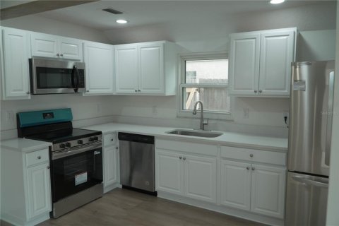 Villa ou maison à vendre à Bradenton, Floride: 4 chambres, 140.65 m2 № 1856603 - photo 4