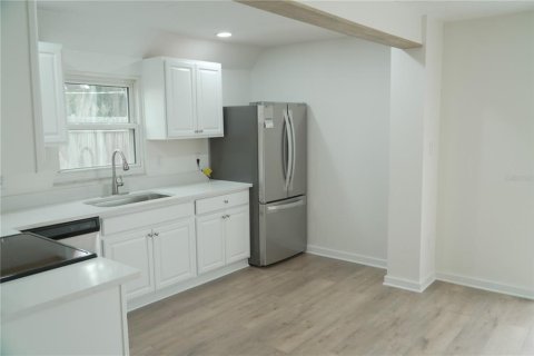 Villa ou maison à vendre à Bradenton, Floride: 4 chambres, 140.65 m2 № 1856603 - photo 5