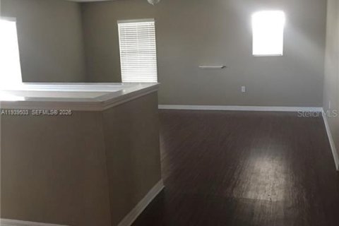 Casa en alquiler en Davenport, Florida, 5 dormitorios № 2009020 - foto 12