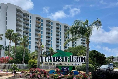 Condo in Destin, Florida, 2 bedrooms  № 562242 - photo 1
