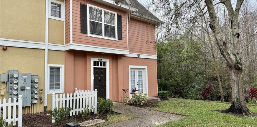 Touwnhouse à Kissimmee, Floride 4 chambres, 136.57 m2 № 2404959