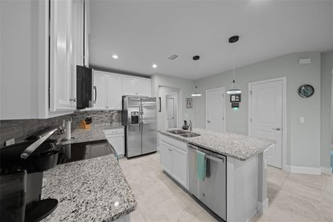 House in Land O' Lakes, Florida 3 bedrooms, 142.33 sq.m. № 1734805 - photo 19