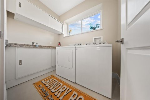Adosado en venta en Kissimmee, Florida, 4 dormitorios, 222.59 m2 № 2204497 - foto 21