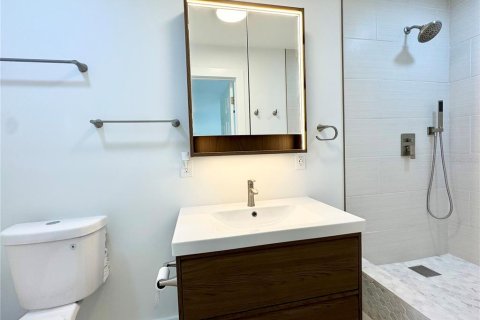 Touwnhouse à louer à Tampa, Floride: 3 chambres, 141.21 m2 № 2117216 - photo 17