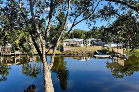 Touwnhouse à louer à Tampa, Floride: 3 chambres, 141.21 m2 № 2117216 - photo 15