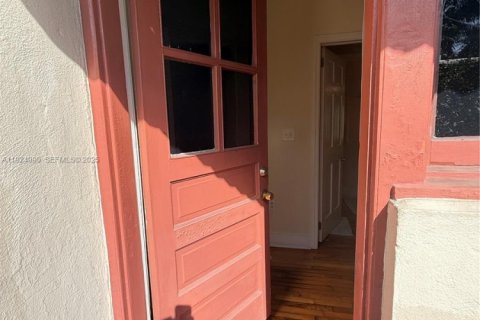 Condo in Miami Beach, Florida № 1982811 - photo 9