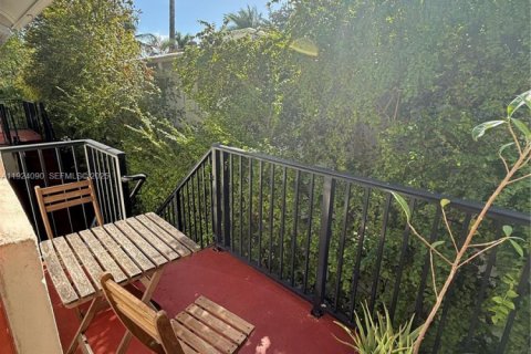 Condo in Miami Beach, Florida № 1982811 - photo 8