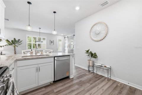 House in Apollo Beach, Florida 2 bedrooms, 144.37 sq.m. № 2223667 - photo 10