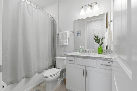 House in Apollo Beach, Florida 2 bedrooms, 144.37 sq.m. № 2223667 - photo 27