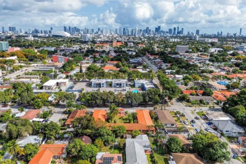 Apartment in Miami, Florida 1 bedroom, 57.6 sq.m. № 2004024 - photo 15