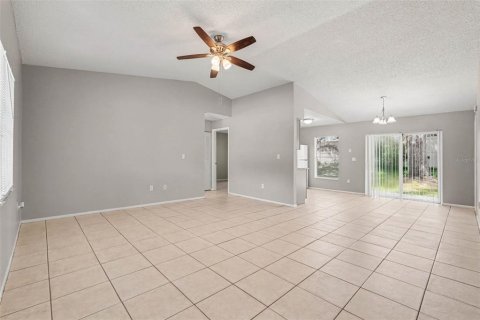 Villa ou maison à vendre à Tampa, Floride: 3 chambres, 108.42 m2 № 2406755 - photo 4