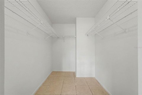 Villa ou maison à vendre à Tampa, Floride: 3 chambres, 108.42 m2 № 2406755 - photo 10